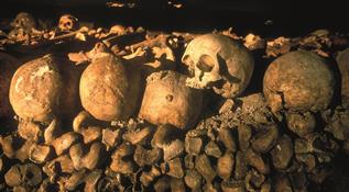 Les Catacombes près de l'Hôtel AGENOR, hôtel 3 étoiles quartier Montparnasse, chambres d'hôtel à Paris dans le 14ème arrondissement